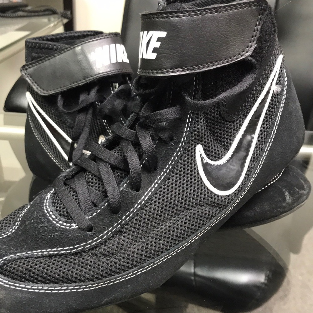 Nike wrestling shoes men’s size 7.5